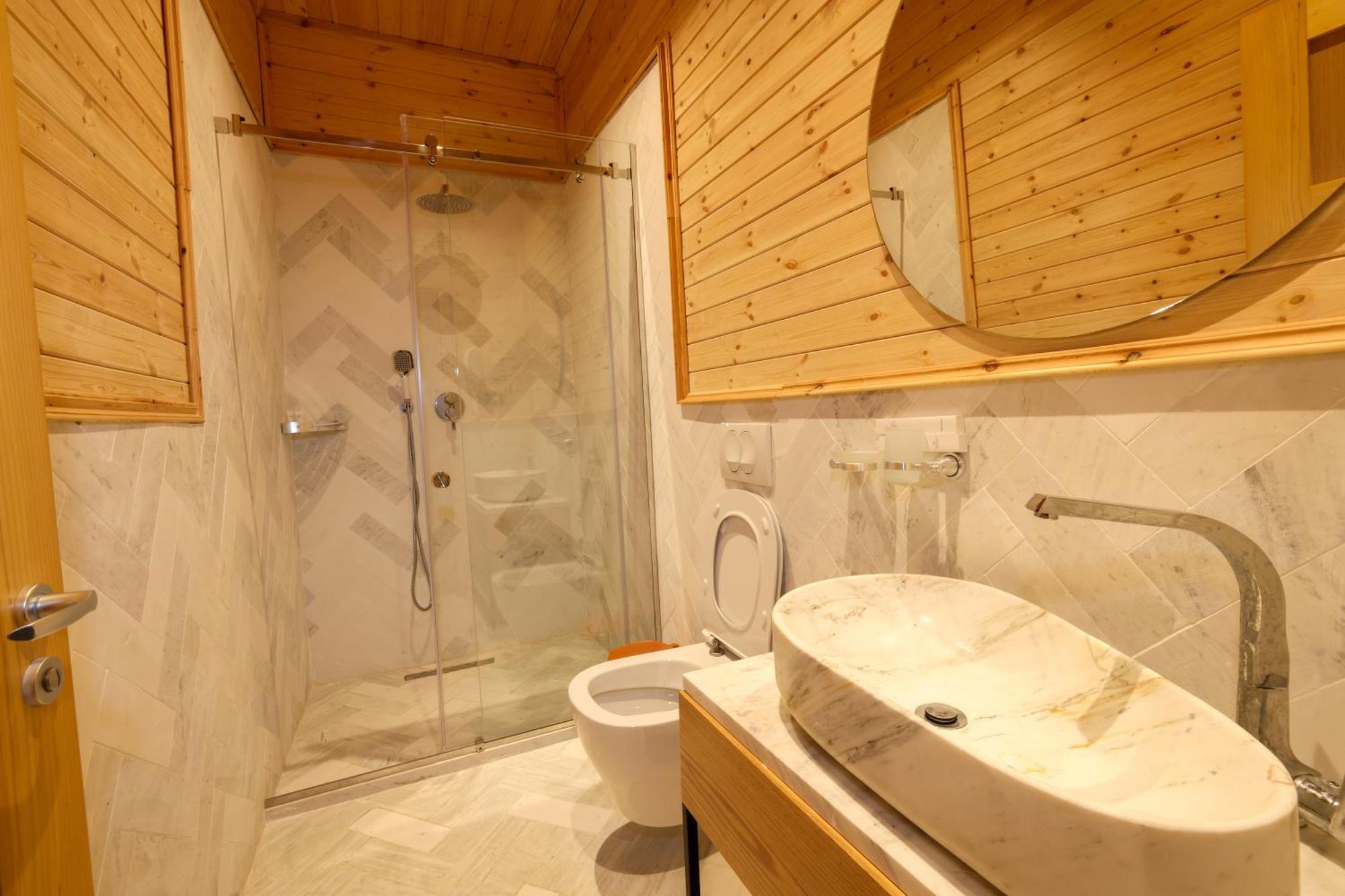 Hoteli Gjuetise Lezhë Exterior foto